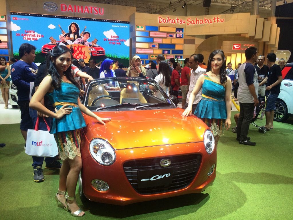 keseruan dan keceriaan di booth daihatsu giias 2016