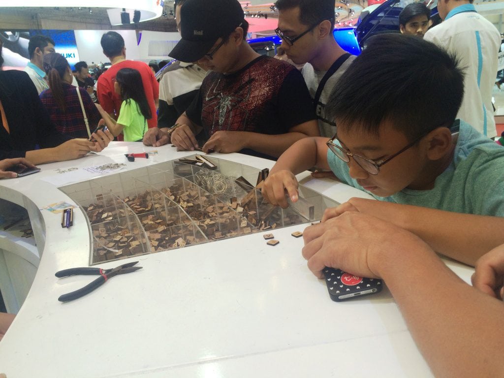 keseruan dan keceriaan di booth daihatsu giias 2016