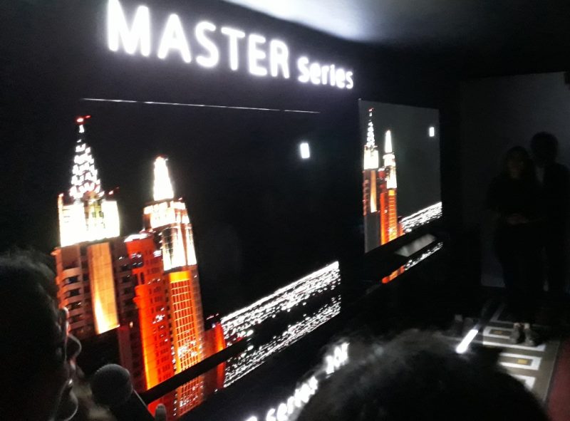 tampilan layar smart tv oled sony maser series bravia a9f