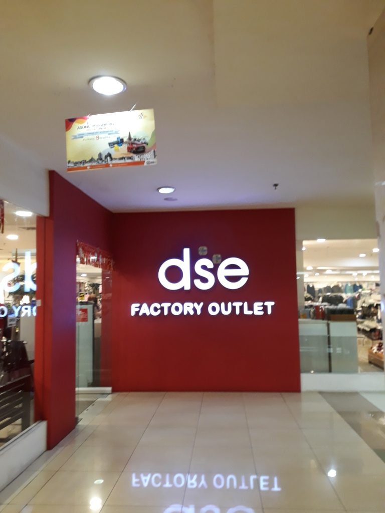 pusat factory outlet di jakarta utara